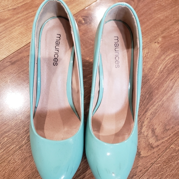 Heels - Picture 2 of 2